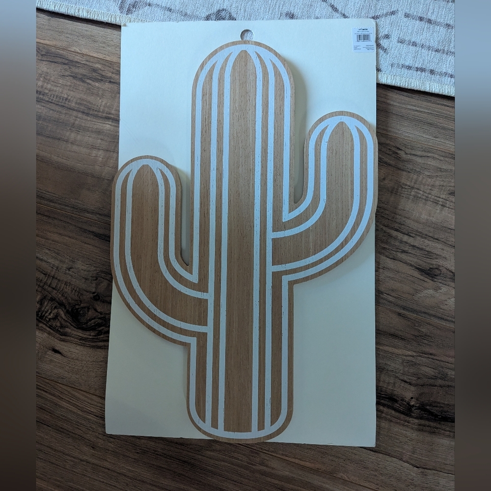 NWT. Wood Cactus Wall Decor. Wood And White Cactus Decoration.